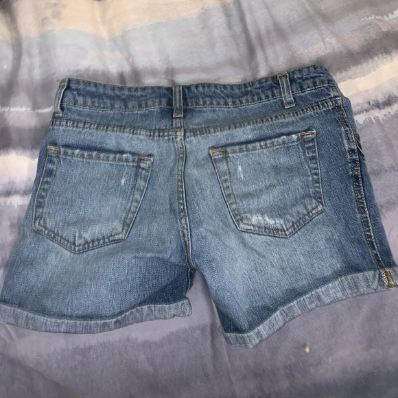 too small - Picture 2 of 2